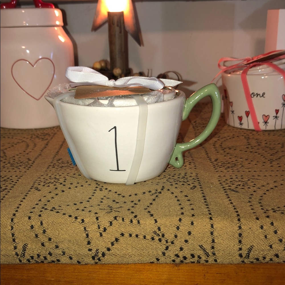 Rae Dunn Disney Tinkerbell Measuring Cups Green Handle - Picture 6 of 12